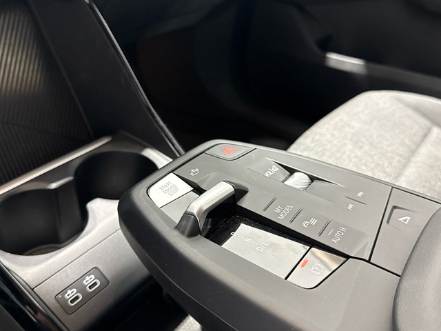 BMW X2 sDrive18d color Blanco. Año 2024. 110KW(150CV). Diésel. En concesionario Auto Premier, S.A. - MADRID de Madrid