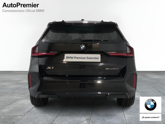 BMW X1 xDrive20d color Negro. Año 2025. 120KW(163CV). Diésel. En concesionario Auto Premier, S.A. - MADRID de Madrid