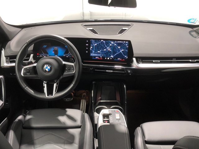 BMW X1 xDrive20d color Negro. Año 2025. 120KW(163CV). Diésel. En concesionario Auto Premier, S.A. - MADRID de Madrid