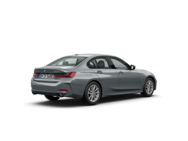 BMW Serie 3 320e color Gris. Año 2024. 150KW(204CV). Híbrido Electro/Gasolina. En concesionario Ceres Motor S.L. de Cáceres