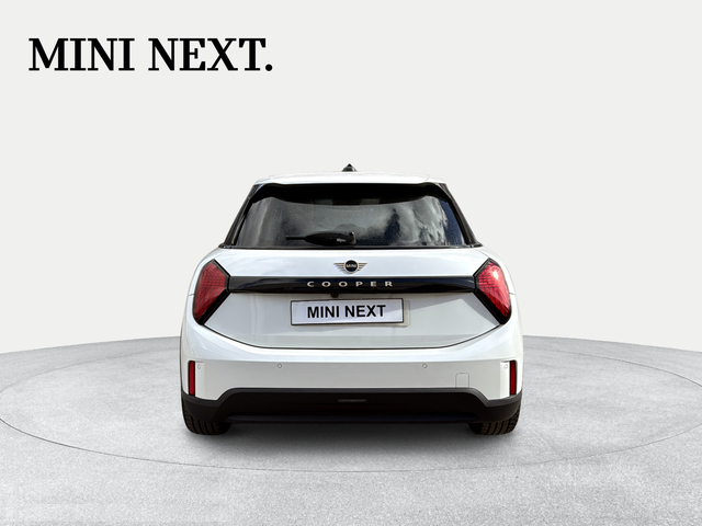 fotoG 4 del MINI MINI 5 Puertas Cooper C 115 kW (156 CV) 156cv Gasolina del 2025 en Granada