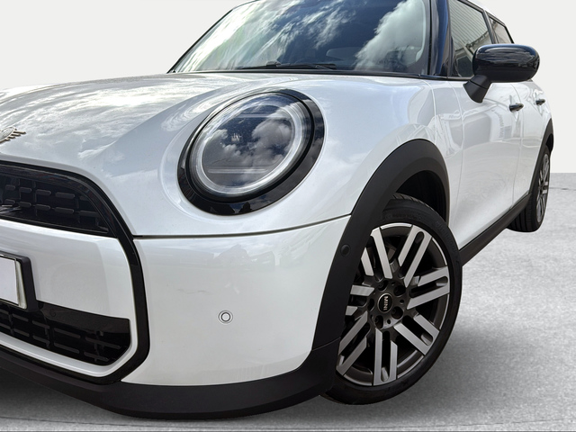 fotoG 5 del MINI MINI 5 Puertas Cooper C 115 kW (156 CV) 156cv Gasolina del 2025 en Granada