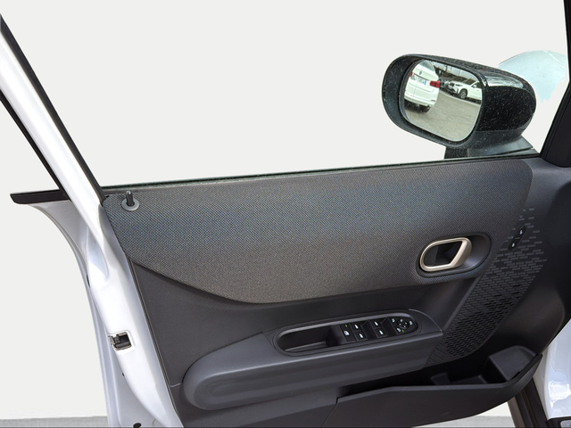 fotoG 11 del MINI MINI 5 Puertas Cooper C 115 kW (156 CV) 156cv Gasolina del 2025 en Granada