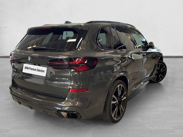 BMW X5 xDrive30d color Marrón. Año 2025. 219KW(298CV). Diésel. En concesionario Enekuri Motor de Vizcaya