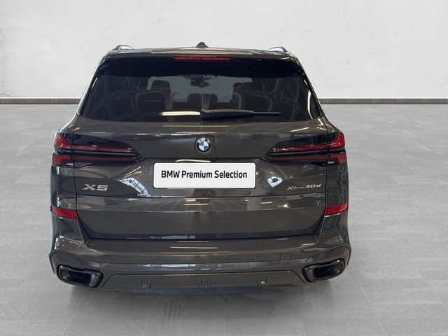 BMW X5 xDrive30d color Marrón. Año 2025. 219KW(298CV). Diésel. En concesionario Enekuri Motor de Vizcaya