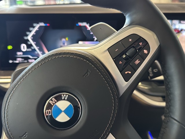 BMW X5 xDrive30d color Marrón. Año 2025. 219KW(298CV). Diésel. En concesionario Enekuri Motor de Vizcaya