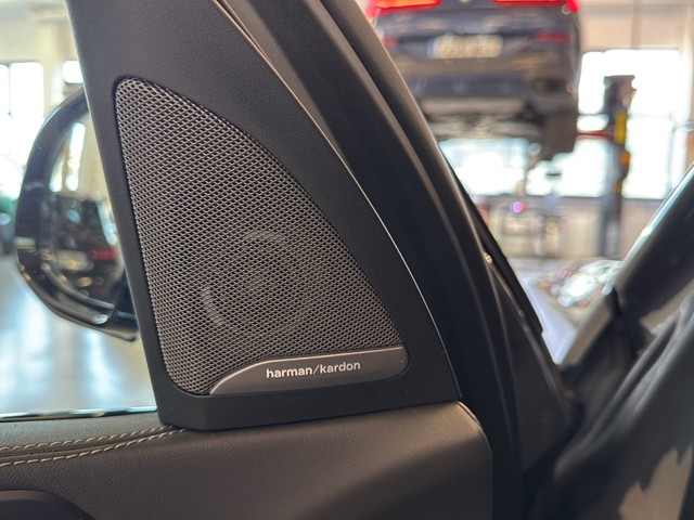 BMW X5 xDrive30d color Marrón. Año 2025. 219KW(298CV). Diésel. En concesionario Enekuri Motor de Vizcaya