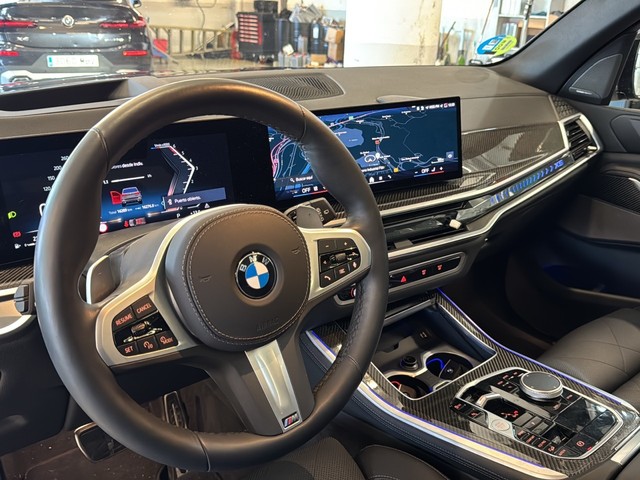 BMW X5 xDrive30d color Marrón. Año 2025. 219KW(298CV). Diésel. En concesionario Enekuri Motor de Vizcaya