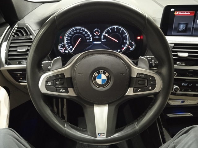 BMW X3 M40i color Negro. Año 2018. 265KW(360CV). Gasolina. En concesionario ALBAMOCION CIUDAD REAL de Ciudad Real
