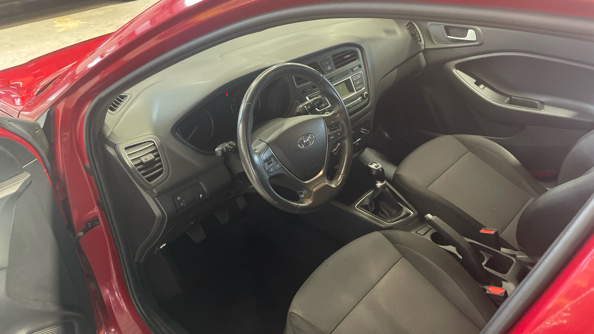 Hyundai i20 1.2 MPI en Barcelona