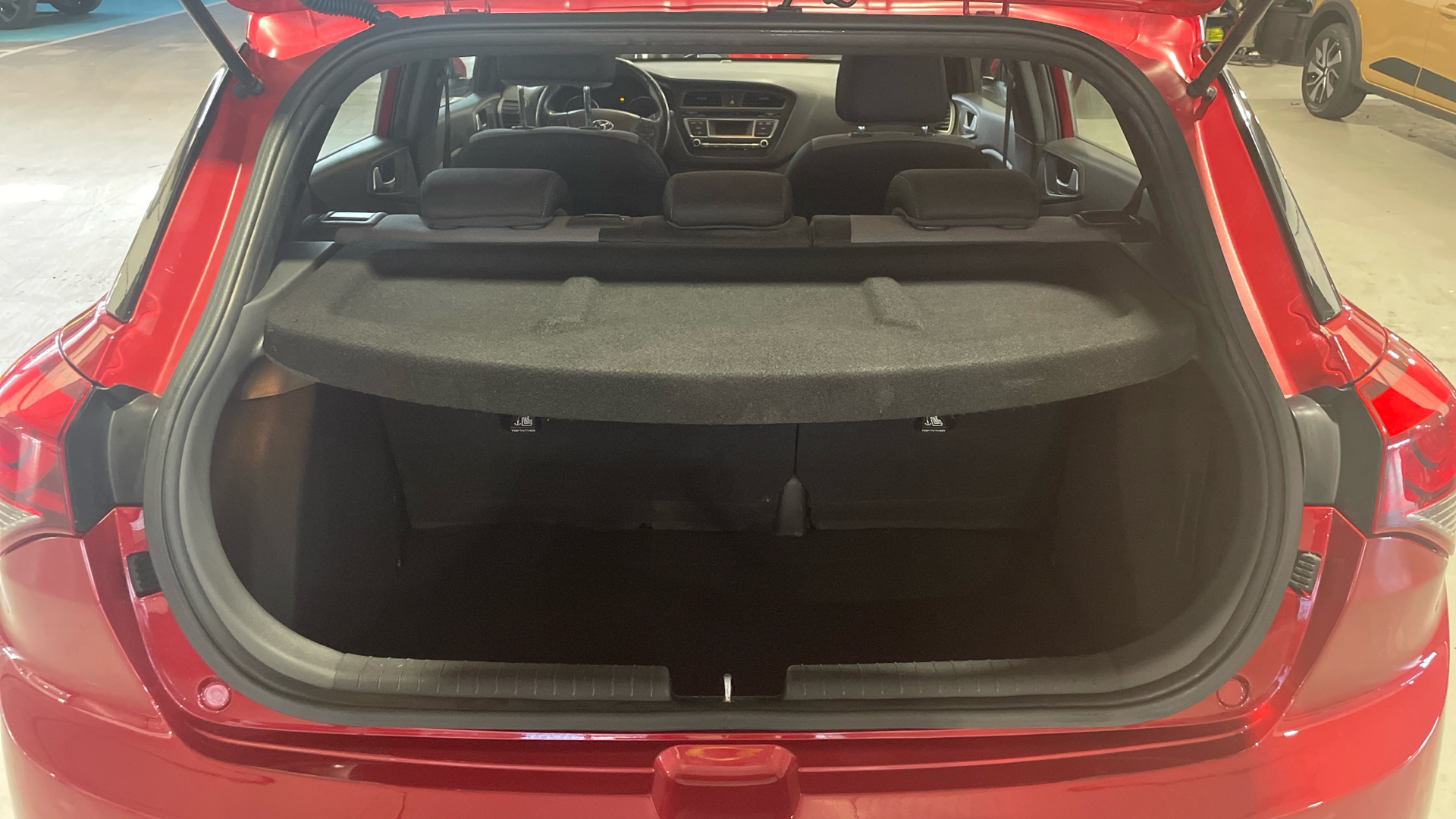 Hyundai i20 1.2 MPI en Barcelona