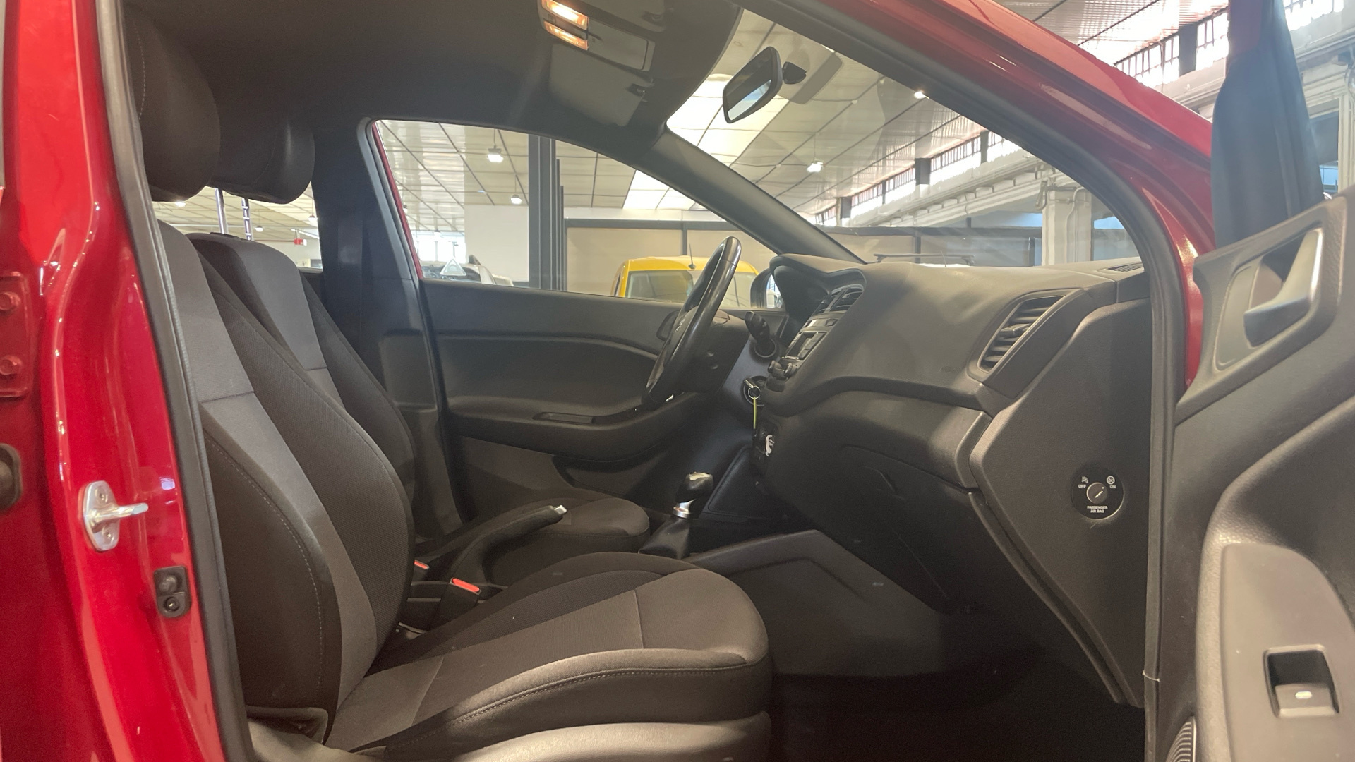 Hyundai i20 1.2 MPI en Barcelona