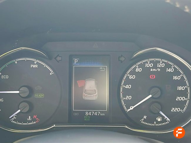 Foto 13 Toyota Yaris 1.5 100H Active Tech 74 kW (100 CV)