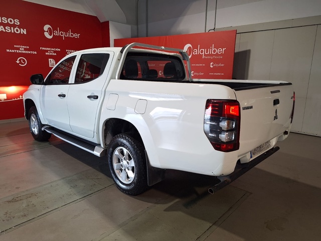 Mitsubishi L200 220 DI-D M-Pro Auto 110 kW (150 CV)