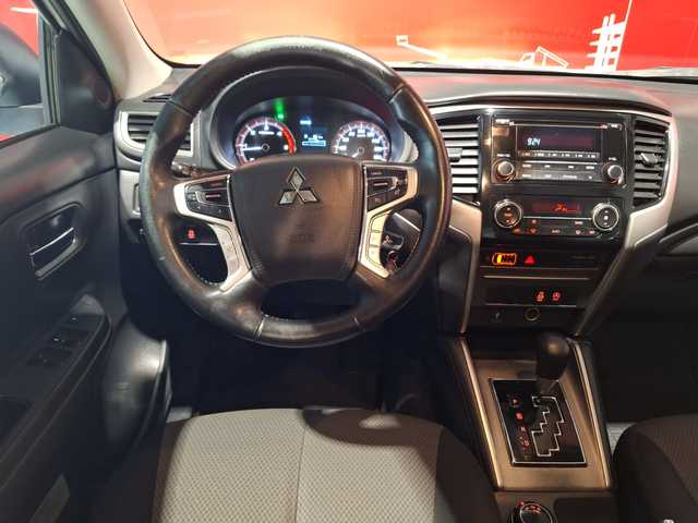 Mitsubishi L200 220 DI-D M-Pro Auto 110 kW (150 CV)