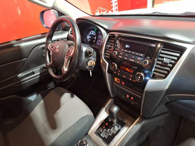 Mitsubishi L200 220 DI-D M-Pro Auto 110 kW (150 CV)