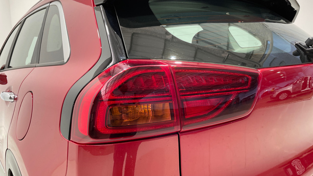 Foto 13 Kia Niro 1.6 GDi PHEV Drive 104 kW (141 CV)