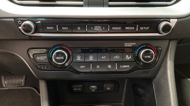 Foto 17 Kia Niro 1.6 GDi PHEV Drive 104 kW (141 CV)