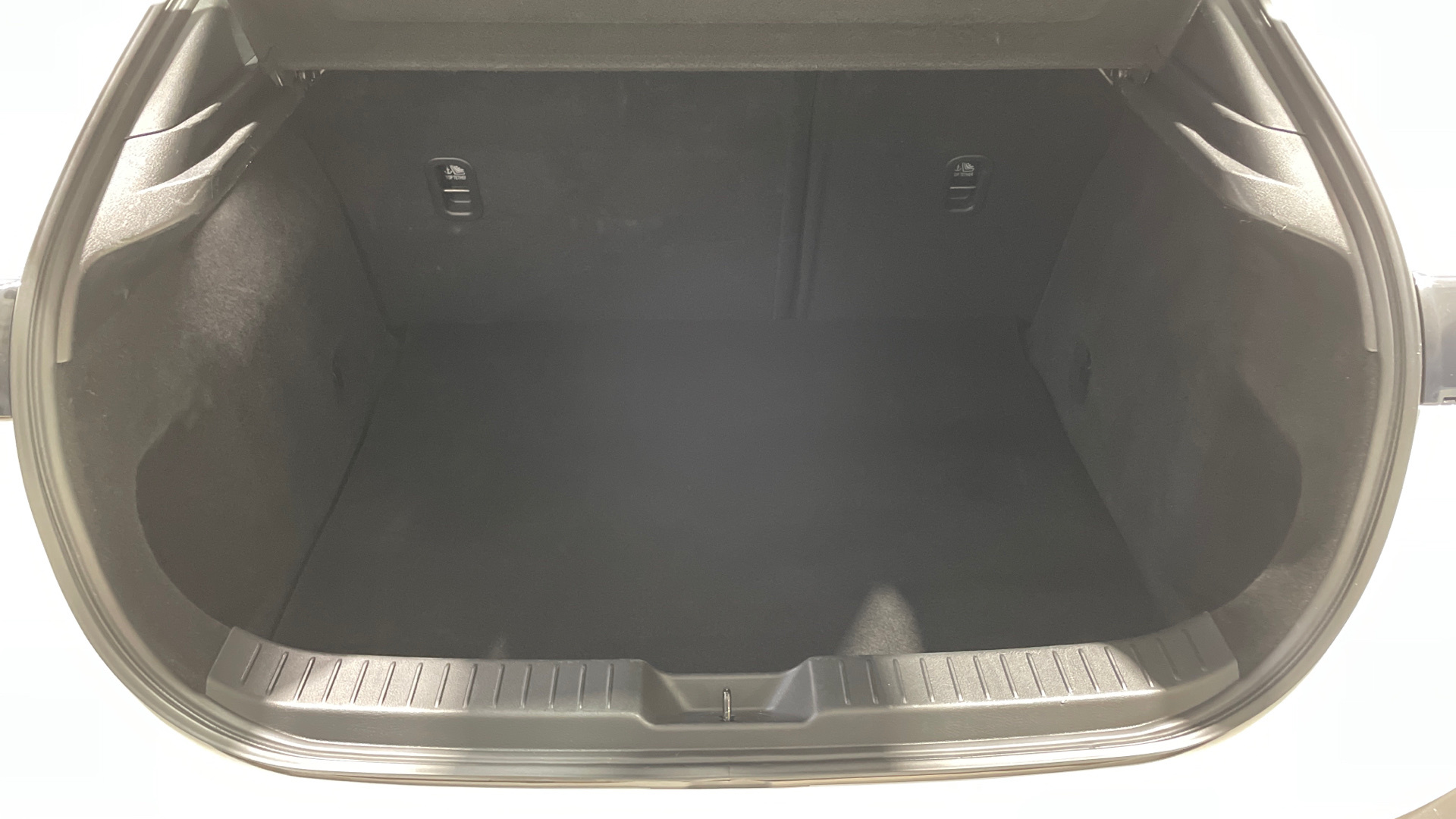 Mazda CX-30 e-SKY G MHEV en Barcelona