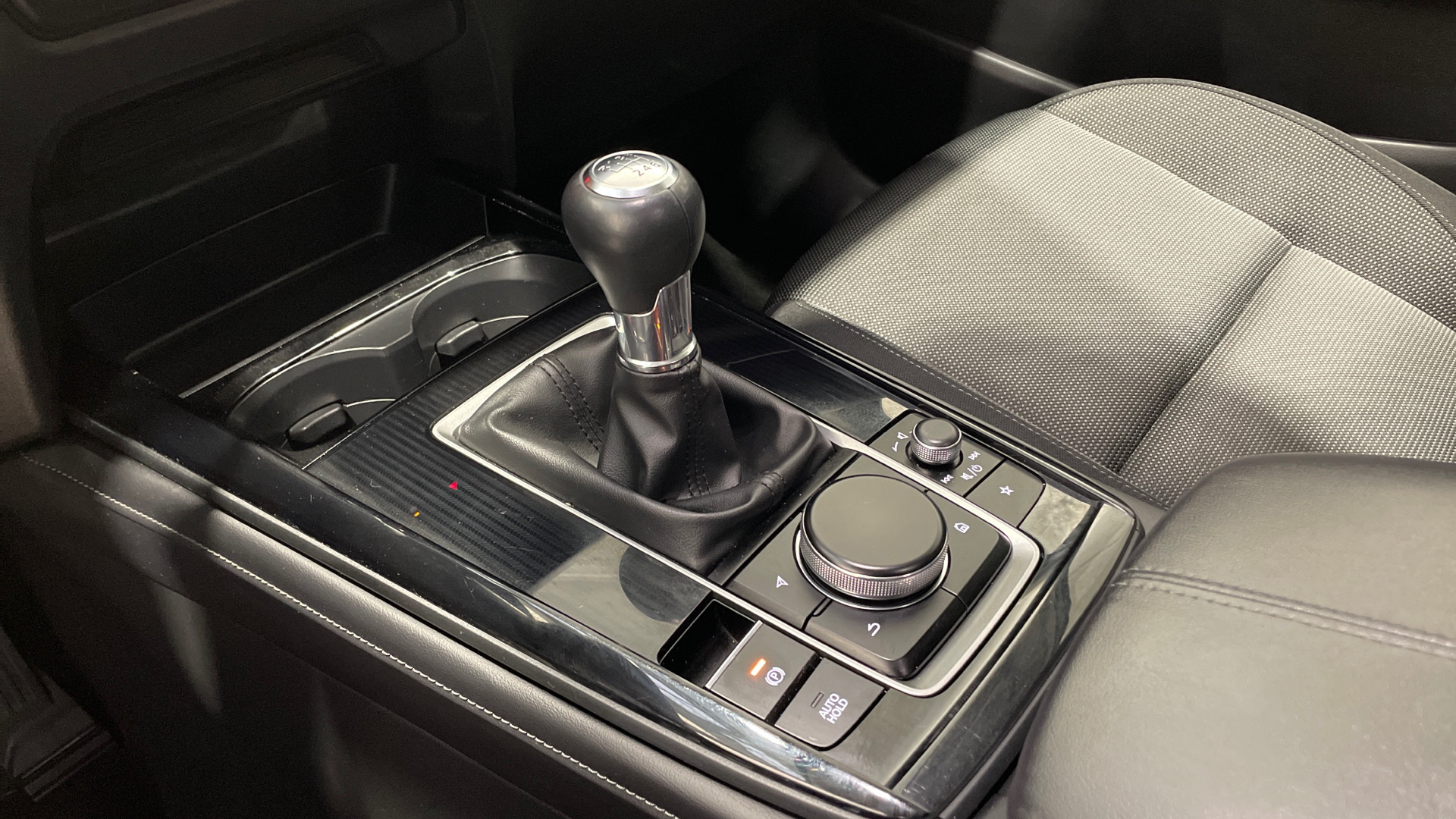 Mazda CX-30 e-SKY G MHEV en Barcelona