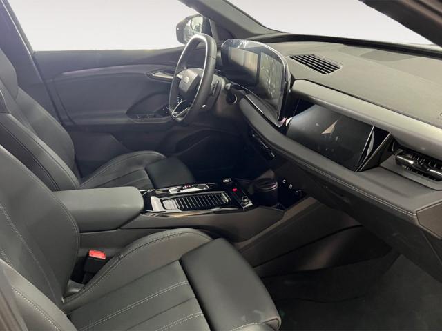 Foto 9 Audi Q6 e-tron Black line quattro 285 kW (388 CV)