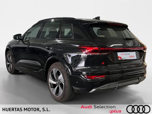 Foto 14 Audi Q6 e-tron Black line quattro 285 kW (388 CV)