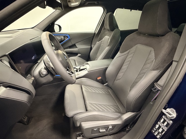 BMW X3 xDrive20d color Azul. Año 2025. 145KW(197CV). Diésel. En concesionario Maberauto de Castellón