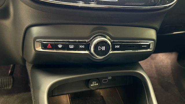 Foto 55 Volvo C40 Recharge Single Plus Auto 175 kW (238 CV)