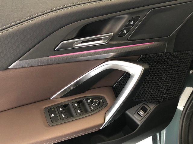 BMW X2 sDrive20d color Verde. Año 2025. 120KW(163CV). Diésel. En concesionario Vehinter Getafe de Madrid