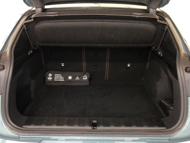 BMW X2 sDrive20d color Verde. Año 2025. 120KW(163CV). Diésel. En concesionario Vehinter Getafe de Madrid