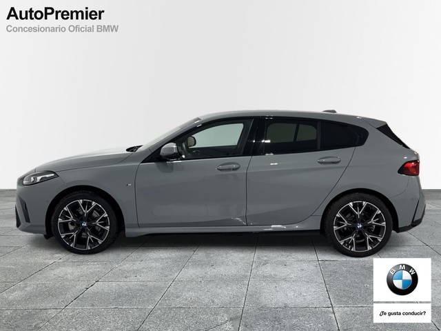 BMW Serie 1 120d color Gris. Año 2025. 120KW(163CV). Diésel. En concesionario Auto Premier, S.A. - GUADALAJARA de Guadalajara