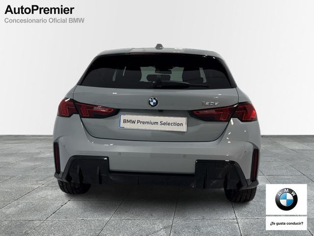 BMW Serie 1 120d color Gris. Año 2025. 120KW(163CV). Diésel. En concesionario Auto Premier, S.A. - GUADALAJARA de Guadalajara