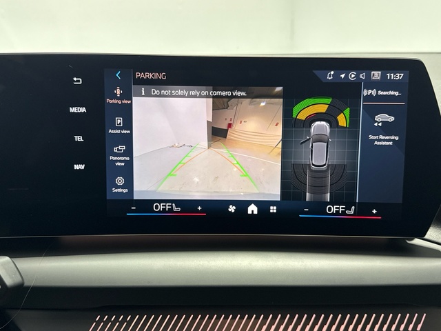 BMW Serie 1 120d color Gris. Año 2025. 120KW(163CV). Diésel. En concesionario Auto Premier, S.A. - GUADALAJARA de Guadalajara