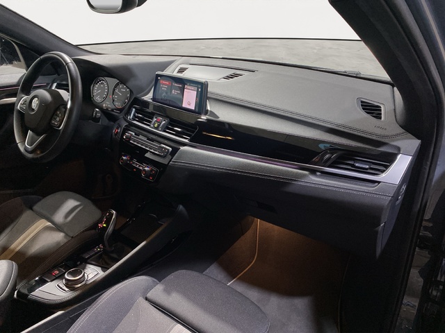 BMW X2 sDrive18d color Gris. Año 2022. 110KW(150CV). Diésel. En concesionario Hispamovil Elche de Alicante