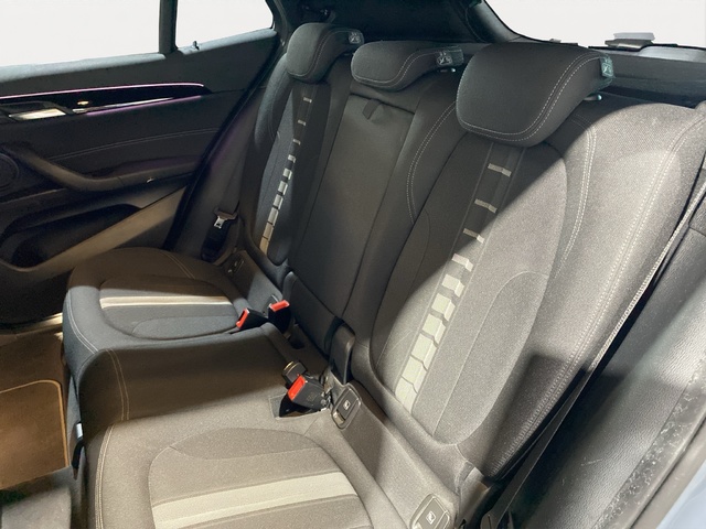 BMW X2 sDrive18d color Gris. Año 2022. 110KW(150CV). Diésel. En concesionario Hispamovil Elche de Alicante