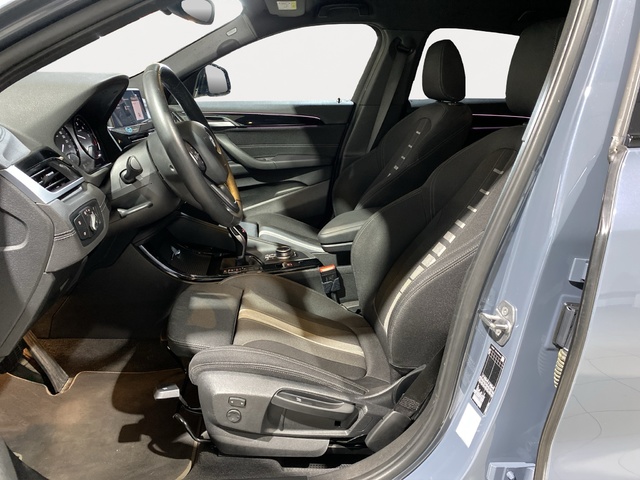 BMW X2 sDrive18d color Gris. Año 2022. 110KW(150CV). Diésel. En concesionario Hispamovil Elche de Alicante