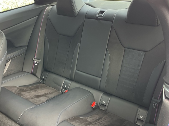 BMW Serie 4 420d Coupe color Gris. Año 2024. 140KW(190CV). Diésel. En concesionario Celtamotor Vigo de Pontevedra