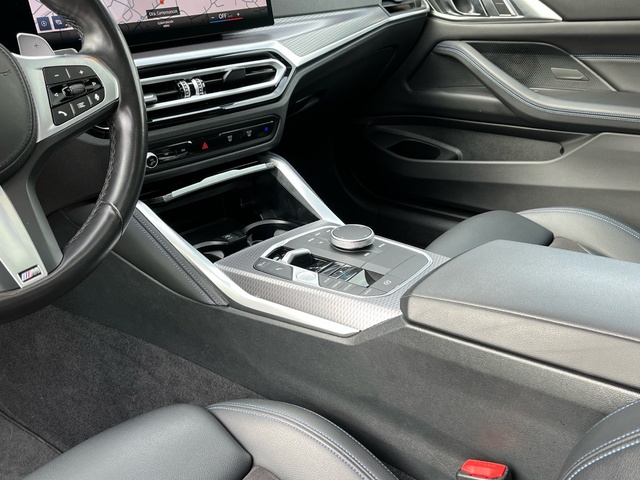 BMW Serie 4 420d Coupe color Gris. Año 2024. 140KW(190CV). Diésel. En concesionario Celtamotor Vigo de Pontevedra