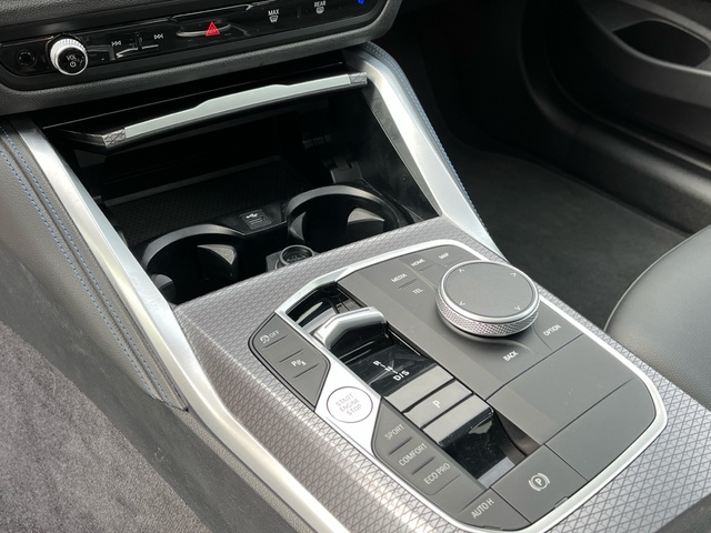 BMW Serie 4 420d Coupe color Gris. Año 2024. 140KW(190CV). Diésel. En concesionario Celtamotor Vigo de Pontevedra