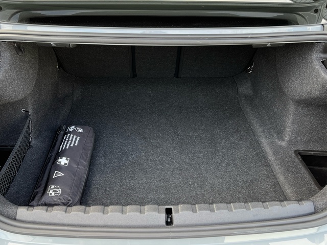 BMW Serie 4 420d Coupe color Gris. Año 2024. 140KW(190CV). Diésel. En concesionario Celtamotor Vigo de Pontevedra