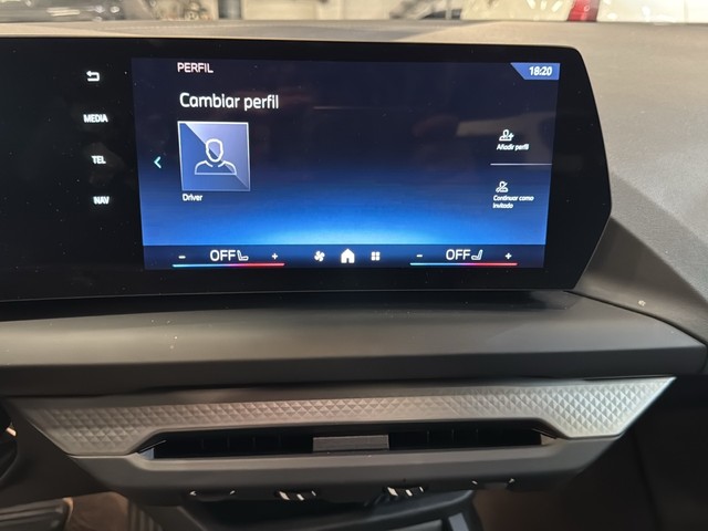 BMW Serie 2 218d Gran Coupe color Gris. Año 2025. 110KW(150CV). Diésel. En concesionario Enekuri Motor de Vizcaya