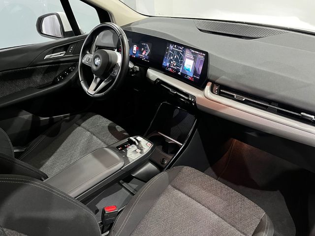 BMW Serie 2 218d Active Tourer color Blanco. Año 2024. 110KW(150CV). Diésel. En concesionario Unicars Ponent de Lleida