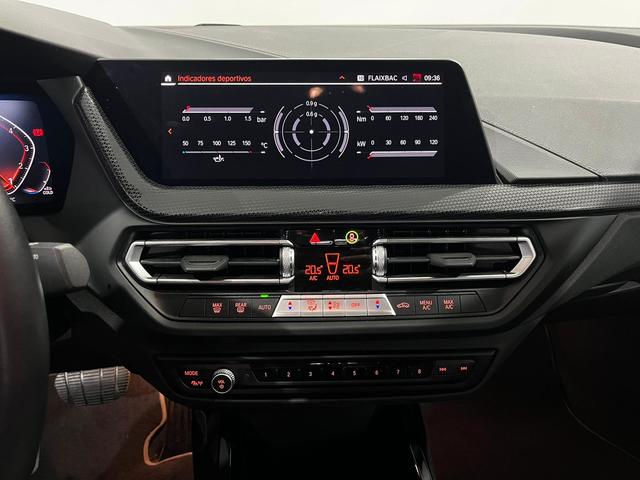 BMW Serie 2 218i Gran Coupe color Negro. Año 2024. 103KW(140CV). Gasolina. En concesionario Unicars Ponent de Lleida