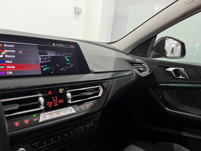 BMW Serie 2 218i Gran Coupe color Negro. Año 2024. 103KW(140CV). Gasolina. En concesionario Unicars Ponent de Lleida