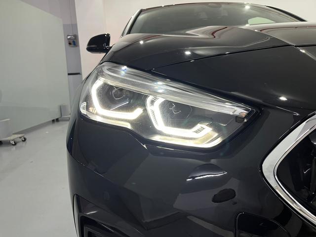 BMW Serie 2 218i Gran Coupe color Negro. Año 2024. 103KW(140CV). Gasolina. En concesionario Unicars Ponent de Lleida