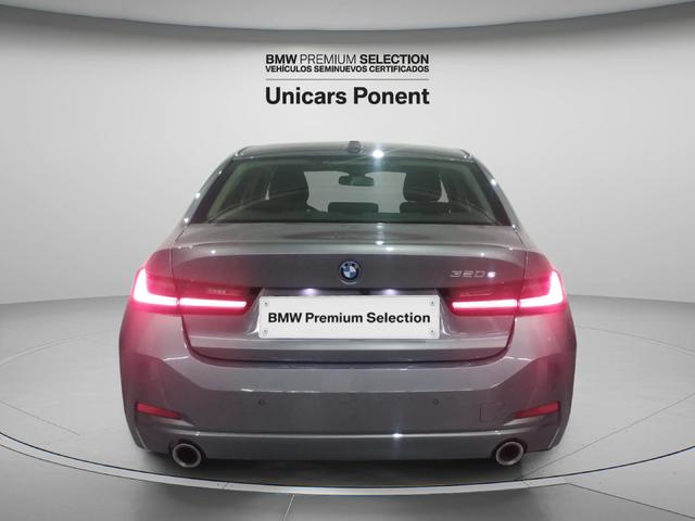 BMW Serie 3 320e color Gris. Año 2024. 150KW(204CV). Híbrido Electro/Gasolina. En concesionario Unicars Ponent de Lleida