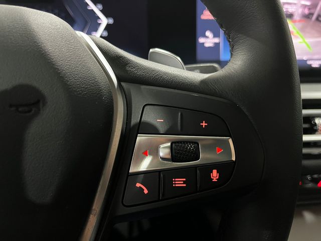 BMW Serie 3 320e color Gris. Año 2024. 150KW(204CV). Híbrido Electro/Gasolina. En concesionario Unicars Ponent de Lleida