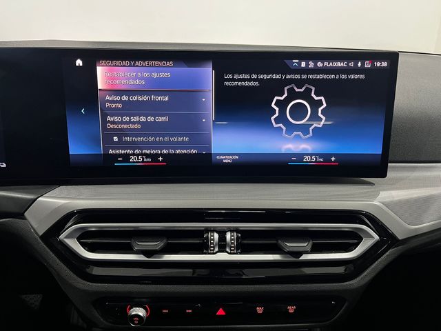 BMW Serie 3 320e color Gris. Año 2024. 150KW(204CV). Híbrido Electro/Gasolina. En concesionario Unicars Ponent de Lleida