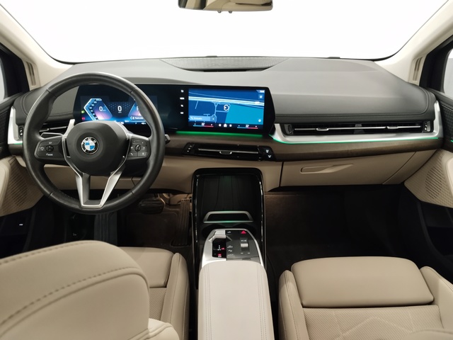 BMW Serie 2 218d Active Tourer color Verde. Año 2024. 110KW(150CV). Diésel. En concesionario Autoberón de La Rioja