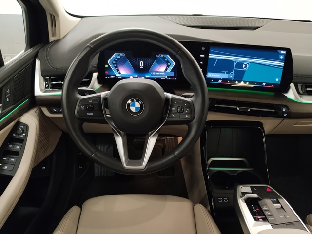 BMW Serie 2 218d Active Tourer color Verde. Año 2024. 110KW(150CV). Diésel. En concesionario Autoberón de La Rioja